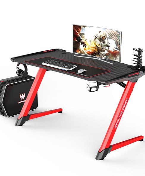 Why Choose a Z-Shaped Gaming Desk?